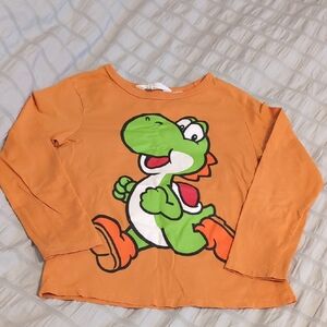 Kids H&M Yoshi Size 6-8 Long Sleeve Shirt